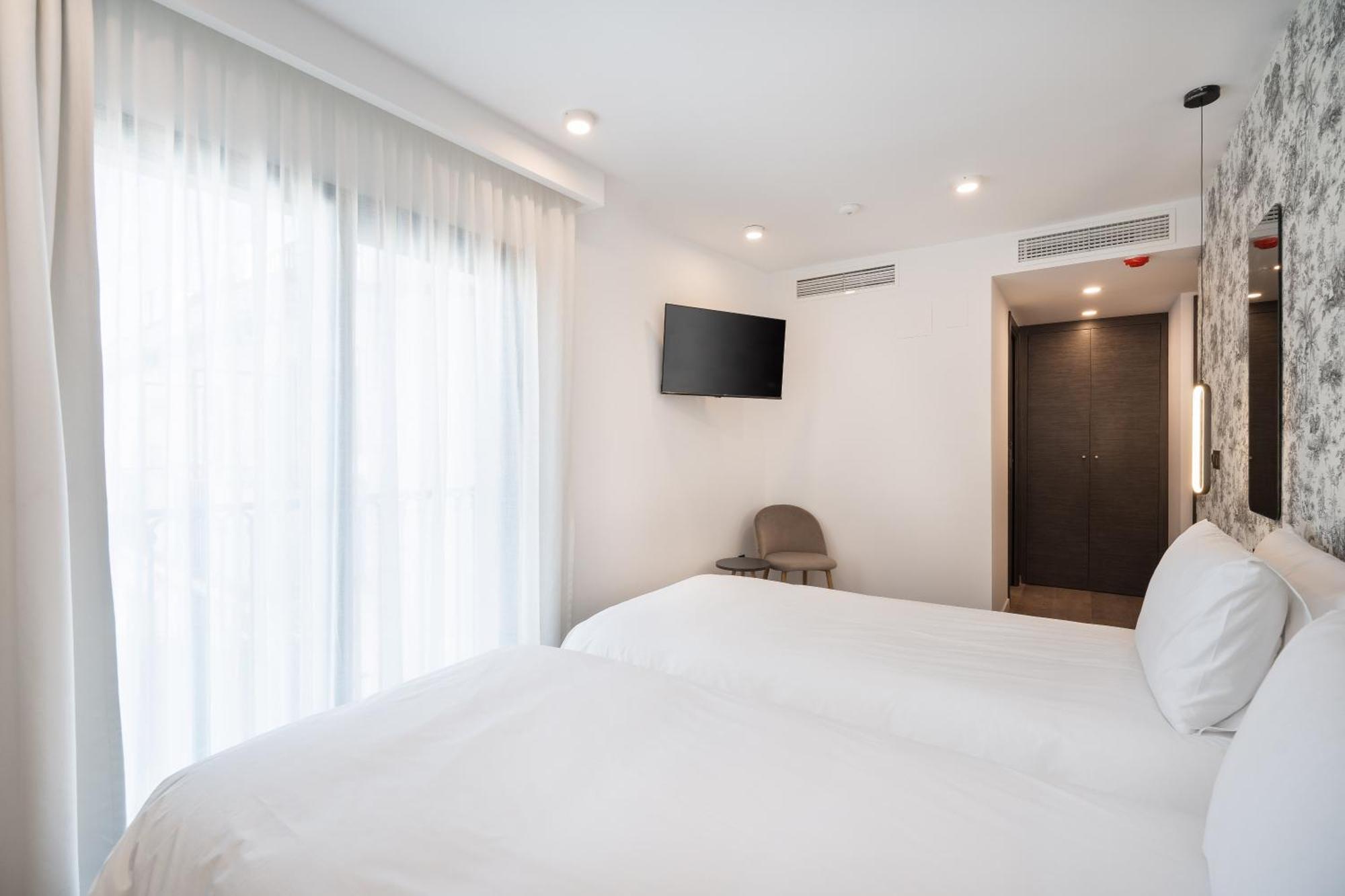 The Orange House Boutique Hotel And Upstairs Rooftop Bar Center Of La Cala De Mijas 100M From The Beach Экстерьер фото