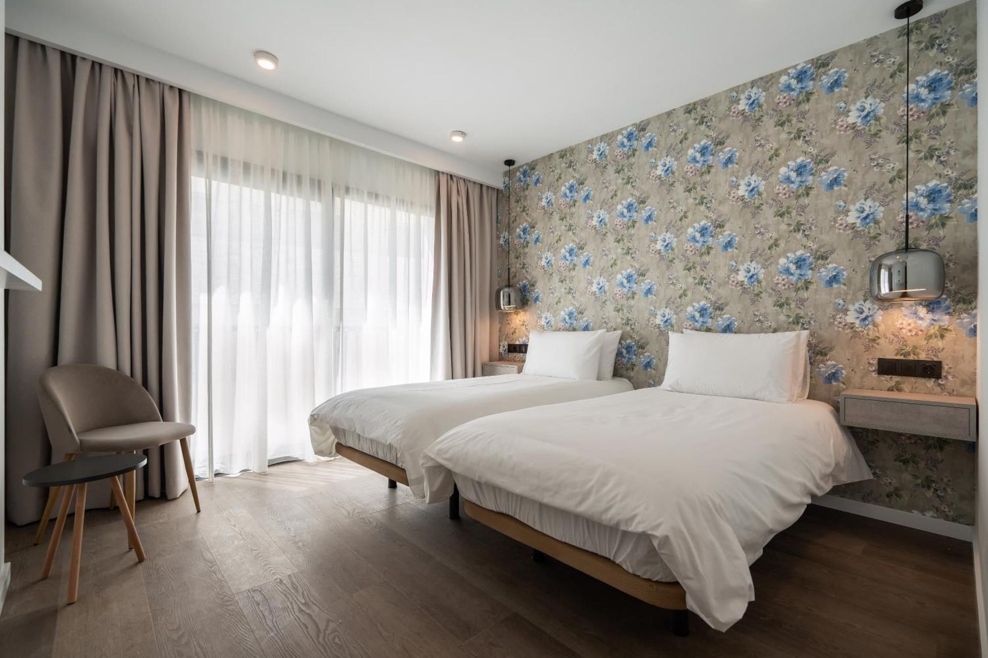 The Orange House Boutique Hotel And Upstairs Rooftop Bar Center Of La Cala De Mijas 100M From The Beach Экстерьер фото