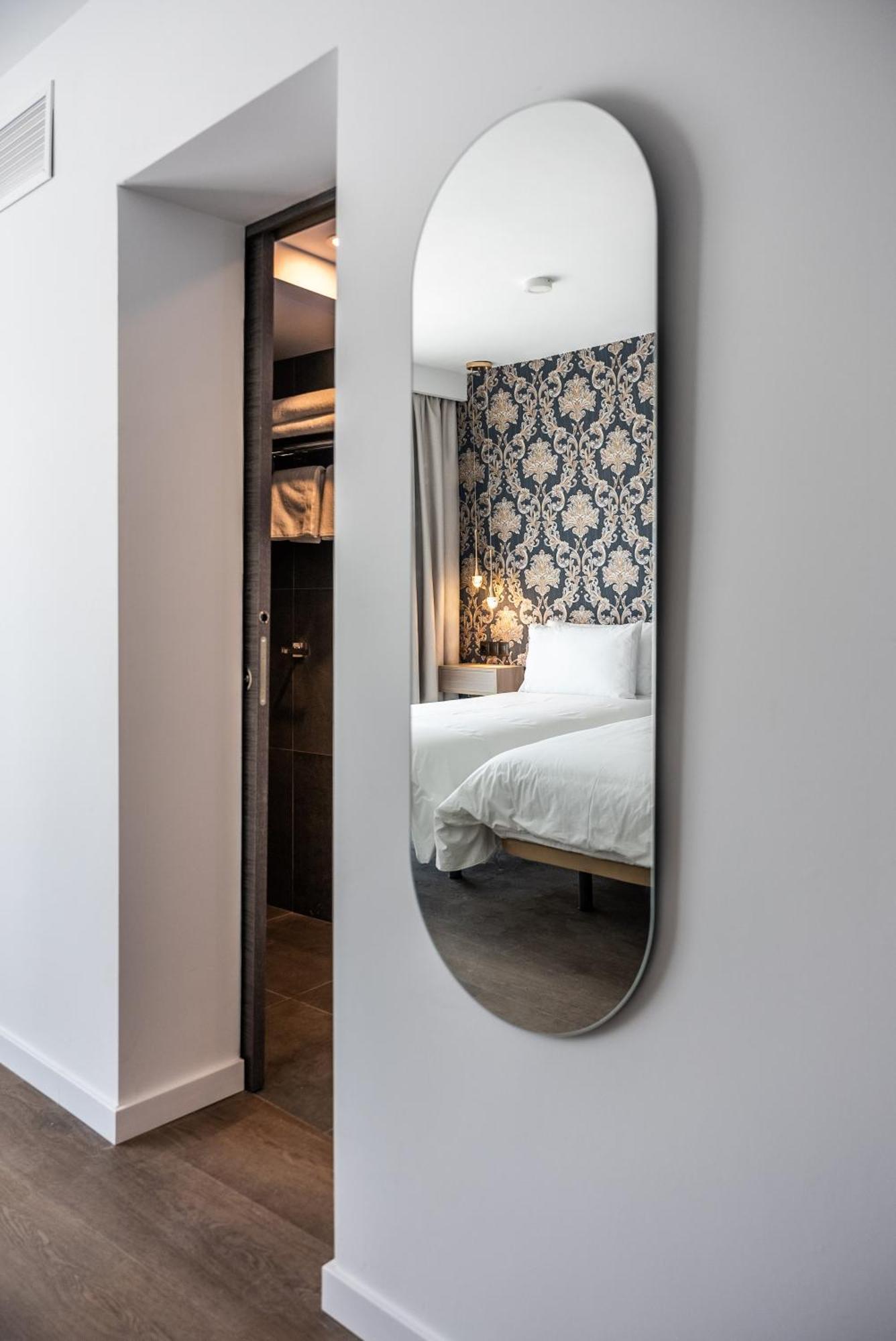 The Orange House Boutique Hotel And Upstairs Rooftop Bar Center Of La Cala De Mijas 100M From The Beach Экстерьер фото