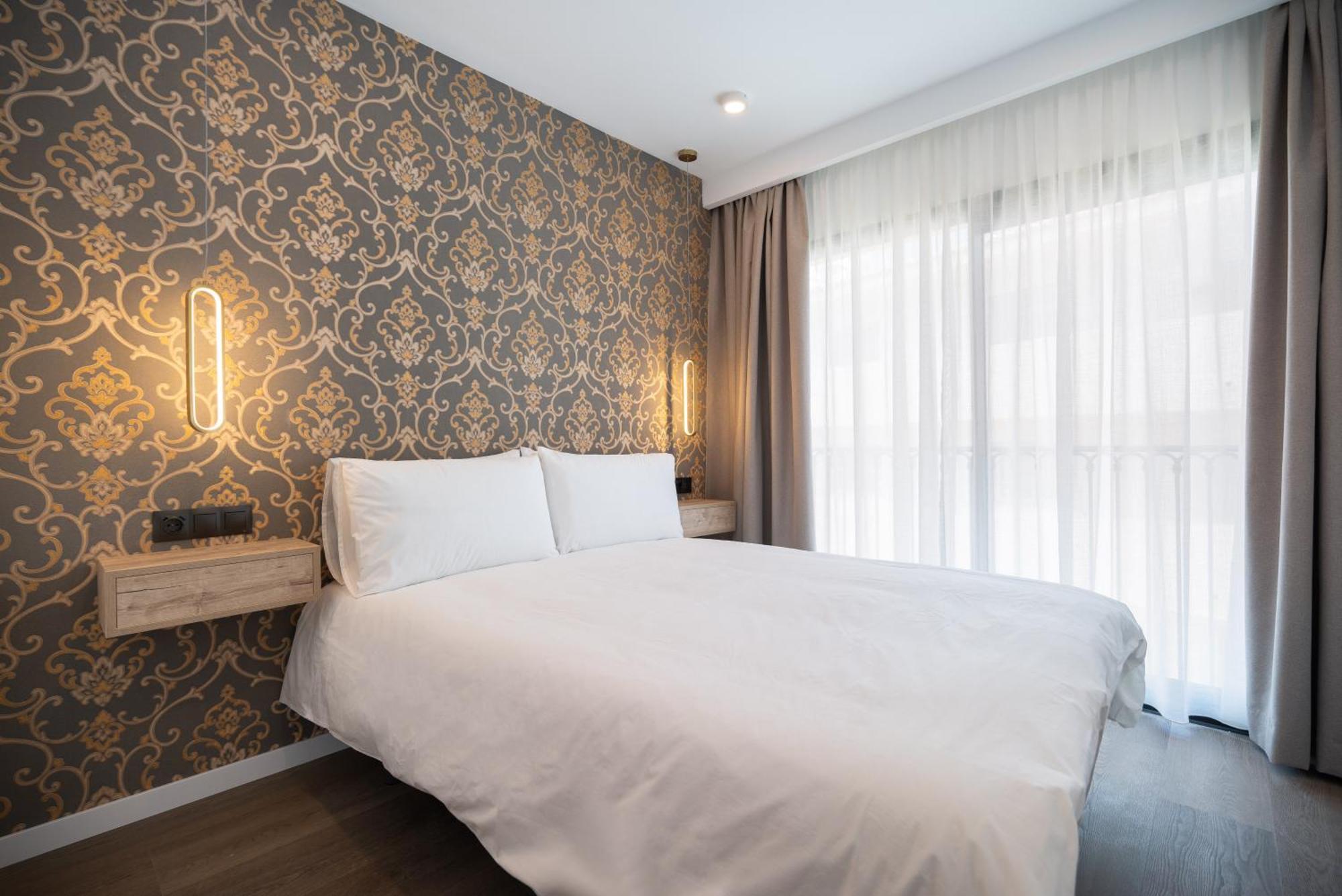 The Orange House Boutique Hotel And Upstairs Rooftop Bar Center Of La Cala De Mijas 100M From The Beach Экстерьер фото