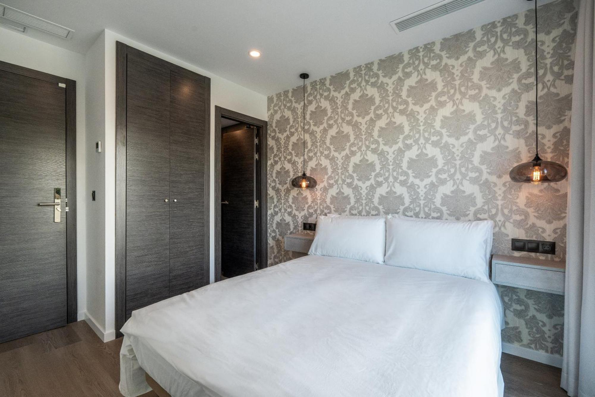 The Orange House Boutique Hotel And Upstairs Rooftop Bar Center Of La Cala De Mijas 100M From The Beach Экстерьер фото
