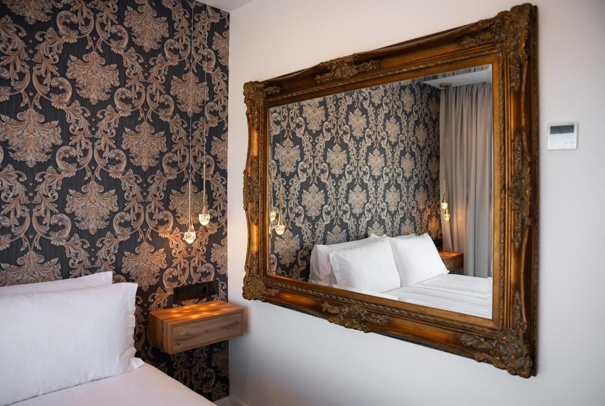 The Orange House Boutique Hotel And Upstairs Rooftop Bar Center Of La Cala De Mijas 100M From The Beach Экстерьер фото