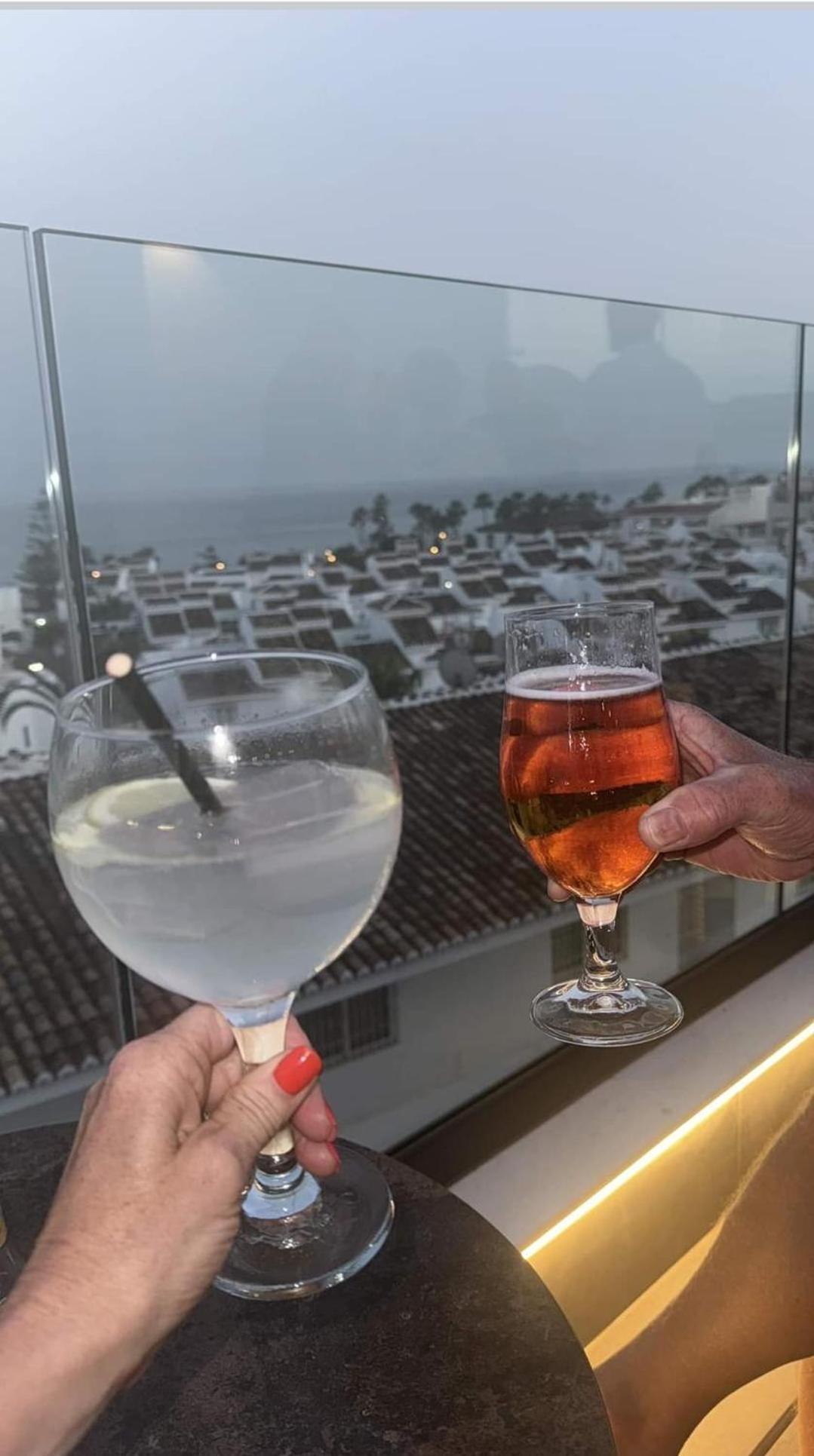 The Orange House Boutique Hotel And Upstairs Rooftop Bar Center Of La Cala De Mijas 100M From The Beach Экстерьер фото