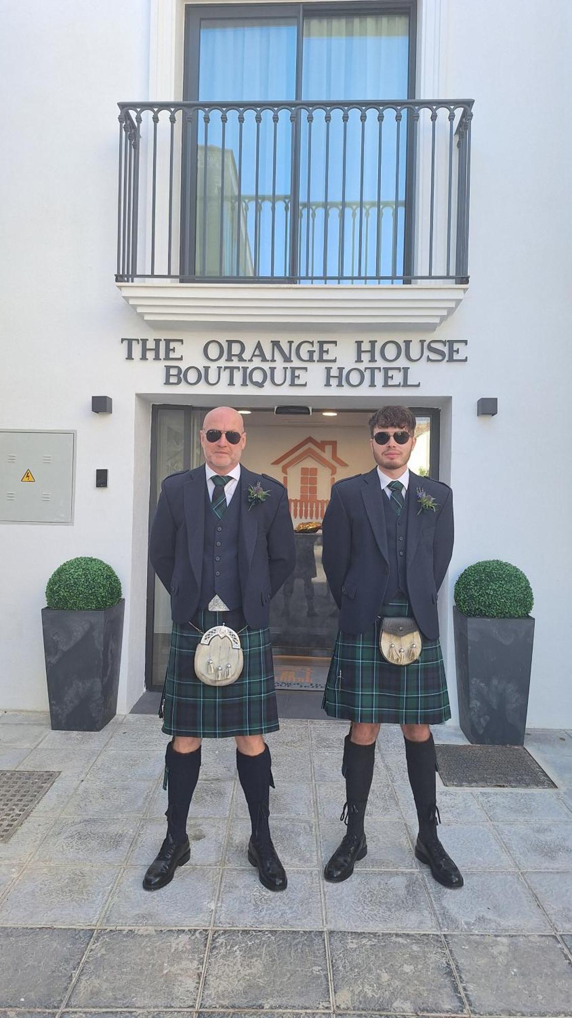 The Orange House Boutique Hotel And Upstairs Rooftop Bar Center Of La Cala De Mijas 100M From The Beach Экстерьер фото