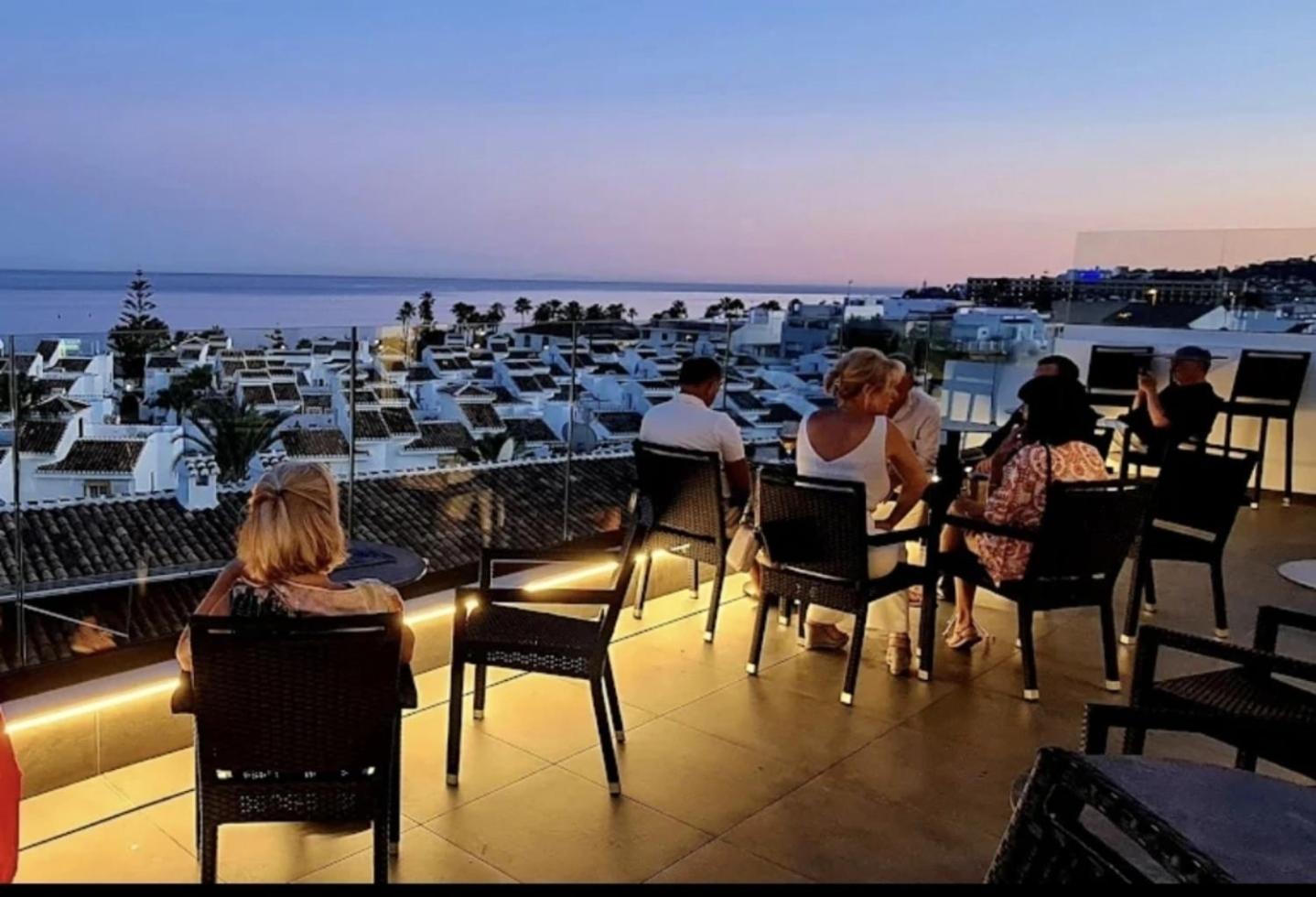 The Orange House Boutique Hotel And Upstairs Rooftop Bar Center Of La Cala De Mijas 100M From The Beach Экстерьер фото